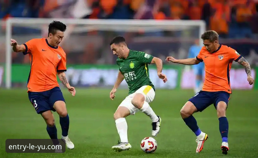 青岛海牛3-1爆冷击败上海海港：乐鱼体育平台见证13年等待的逆袭时刻！